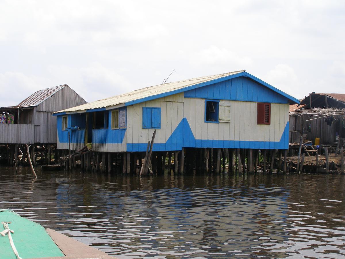 Chez Sabine Bed and Breakfast Abomey Esterno foto